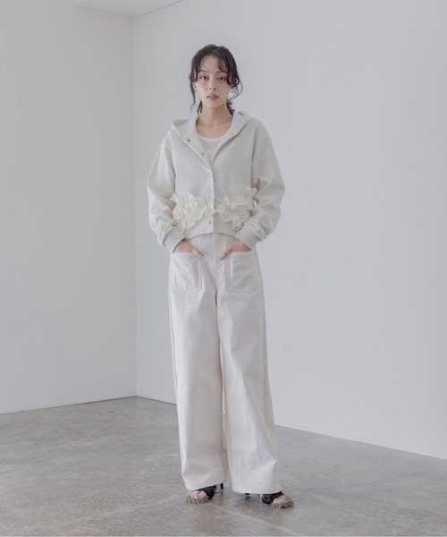 Eimee Law（エイミーロウ）の「ギャザーフリルヘム フーディパーカー（パーカー・レディース・ダークネイビー/ライトグレー/オートミール・FREE）」の4枚目の写真