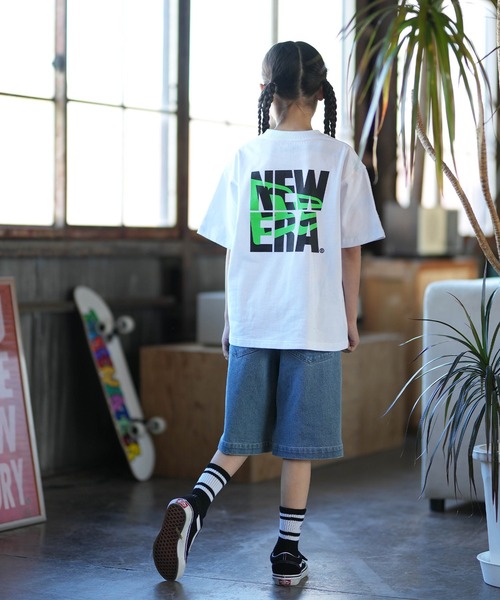 NEW ERA(ニューエラ)の「NEW ERA/ニューエラ キッズ 半袖 バッグプリント YTH SS CT TEEARE LOGO ムラサキスポーツ限定(Tシャツ/カットソー・キッズ・ブラック/ホワイト・150cm/160cm/140cm/130cm)」の9枚目の写真