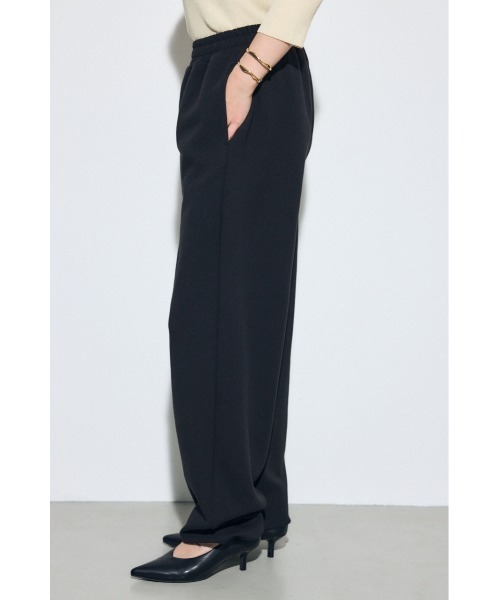 AZUL by moussy（アズールバイマウジー）の「ダンボールカーブワイドパンツ（スウェットパンツ・レディース・オフホワイト/ブラック/杢グレー・SMALL/MEDIUM）」の6枚目の写真