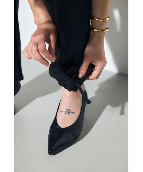 AZUL by moussy（アズールバイマウジー）の「ダンボールカーブワイドパンツ（スウェットパンツ・レディース・オフホワイト/ブラック/杢グレー・SMALL/MEDIUM）」の17枚目の写真