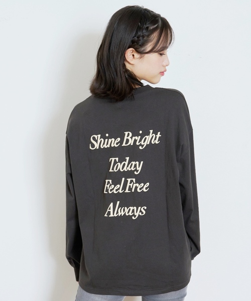 LOVETOXIC（ラブトキシック）の「【GOODPRICE】【綿100%】バックロゴカラー長袖T（Tシャツ/カットソー・キッズ・チャコール/イエロー/ライトグリーン/ピンク/サックスブルー/アイボリー・M:150cm/130cm/L:160cm/S:140cm）」の3枚目の写真