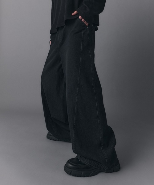 Confirm(コンファーム)の「Technical 3D Pattern Vintage Washed Denim Pants / テクニカル3Dパターン ヴィンテージウォッシュド ワイドデニムパンツ メンズ レディース ユニセックス(デニムパンツ・メンズ・ネイビー/ブラック/サックスブルー・S/M/L)」の1枚目の写真