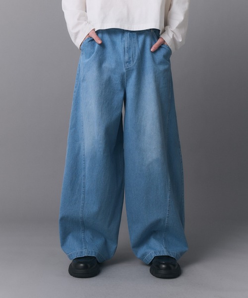 Confirm(コンファーム)の「Technical 3D Pattern Vintage Washed Denim Pants / テクニカル3Dパターン ヴィンテージウォッシュド ワイドデニムパンツ メンズ レディース ユニセックス(デニムパンツ・メンズ・ネイビー/ブラック/サックスブルー・S/M/L)」の5枚目の写真