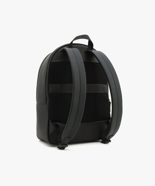 TOMMY HILFIGER(トミーヒルフィガー)の「セントラルバックパック(バックパック/リュック・メンズ・ブラック・FREE)」の2枚目の写真