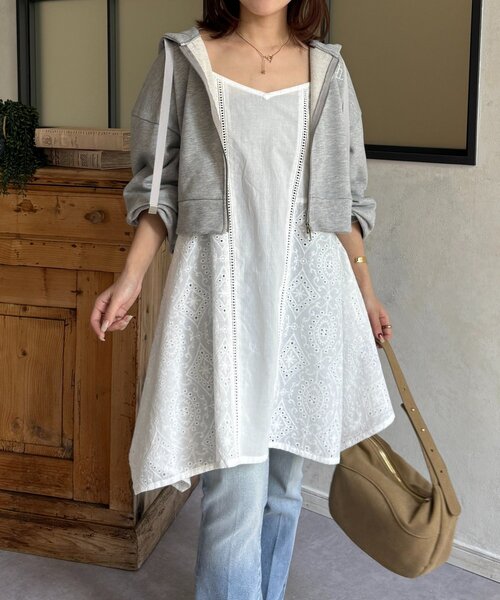 Thevon(ゼボン)の「コットンレースキャミチュニック(チュニック・レディース・オフホワイト/ブラック・FREE)」の7枚目の写真