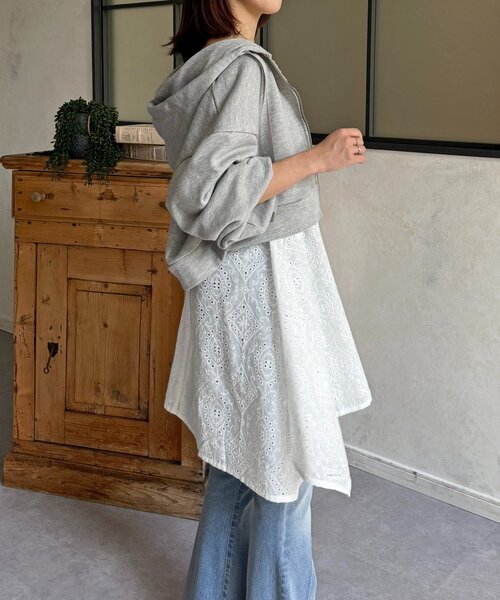 Thevon(ゼボン)の「コットンレースキャミチュニック(チュニック・レディース・オフホワイト/ブラック・FREE)」の11枚目の写真