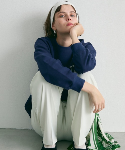 uchi.(ウチ)の「ロゴプリント 裏毛スウェットトップス(スウェット・レディース・オフホワイト/イエロー/ネイビー・FREE)」の7枚目の写真