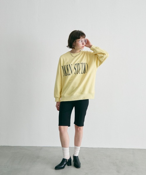 uchi.(ウチ)の「ロゴプリント 裏毛スウェットトップス(スウェット・レディース・オフホワイト/イエロー/ネイビー・FREE)」の8枚目の写真