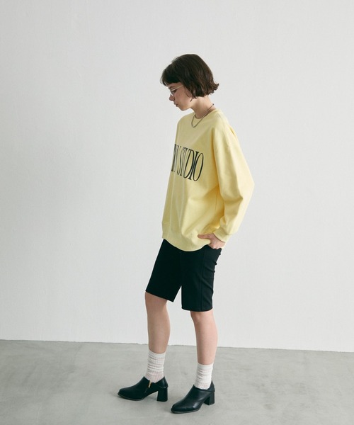 uchi.(ウチ)の「ロゴプリント 裏毛スウェットトップス(スウェット・レディース・オフホワイト/イエロー/ネイビー・FREE)」の13枚目の写真