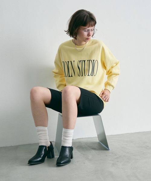 uchi.(ウチ)の「ロゴプリント 裏毛スウェットトップス(スウェット・レディース・オフホワイト/イエロー/ネイビー・FREE)」の21枚目の写真
