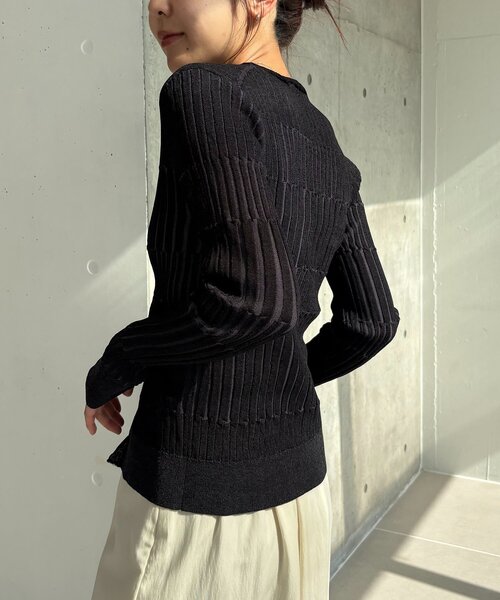 CAPRICIEUX LE'MAGE（カプリシューレマージュ）の「バイカラーリブカーディガン（カーディガン/ボレロ・レディース・ブラック/ベージュ/グレー・FREE）」の21枚目の写真