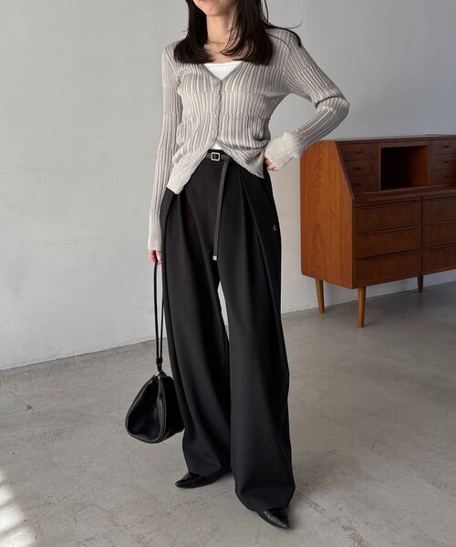 CAPRICIEUX LE'MAGE（カプリシューレマージュ）の「バイカラーリブカーディガン（カーディガン/ボレロ・レディース・ブラック/ベージュ/グレー・FREE）」の5枚目の写真