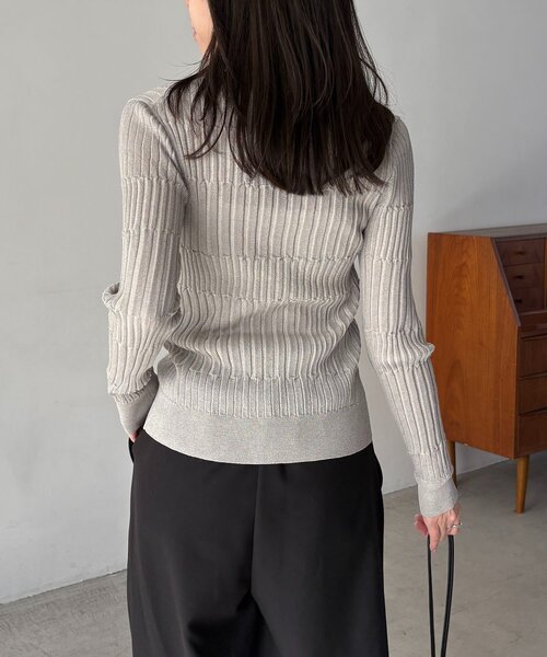 CAPRICIEUX LE'MAGE（カプリシューレマージュ）の「バイカラーリブカーディガン（カーディガン/ボレロ・レディース・ブラック/ベージュ/グレー・FREE）」の7枚目の写真