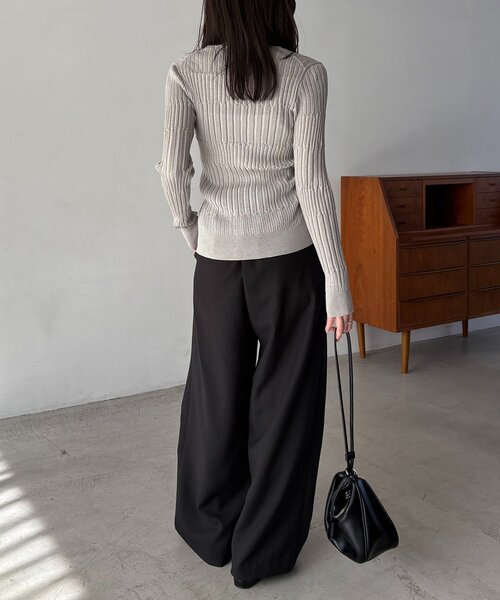 CAPRICIEUX LE'MAGE（カプリシューレマージュ）の「バイカラーリブカーディガン（カーディガン/ボレロ・レディース・ブラック/ベージュ/グレー・FREE）」の11枚目の写真