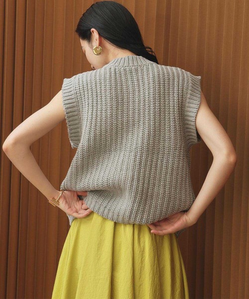 ELFRANK(エルフランク)の「ノースリーブ ニットトップス ジレ ベスト 前開き 金ボタン(ベスト・レディース・グレー/オフホワイト/ブラウン・L/M)」の16枚目の写真