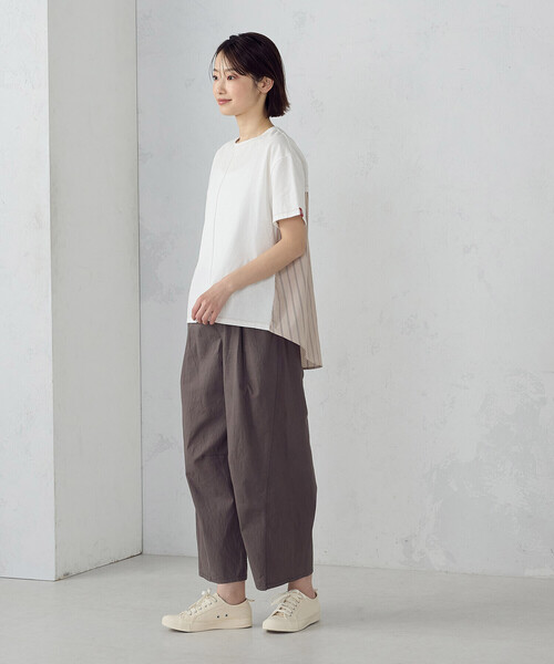 ONIGIRI（オニギリ）の「ドビーストライプ バックフレアＴシャツ（Tシャツ/カットソー・レディース・カーキ/ベージュ・FREE）」の5枚目の写真