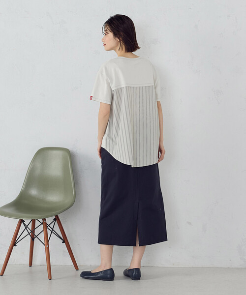 ONIGIRI（オニギリ）の「ドビーストライプ バックフレアＴシャツ（Tシャツ/カットソー・レディース・カーキ/ベージュ・FREE）」の10枚目の写真