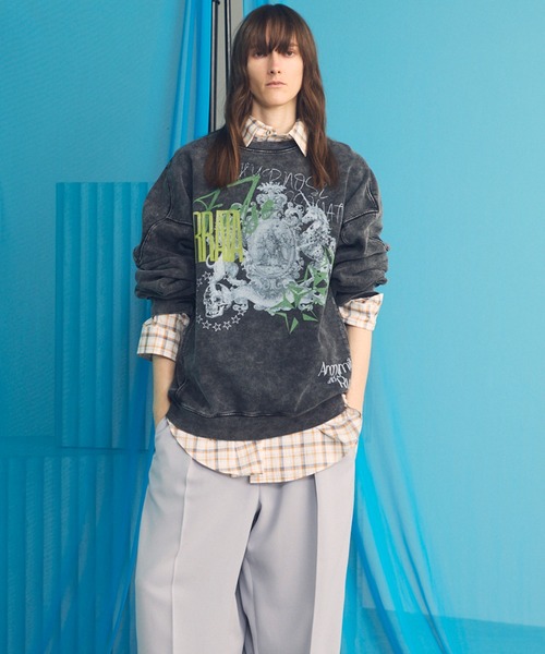 MAISON SPECIAL(メゾンスペシャル)の「《UNISEX》【Hypnose Association for MAISON SPECIAL】「STAR」Prime-Over Crew Neck Sweatshirt/「スター」 プライムオーバークルーネックスウェット【MAISON SPECIAL/メゾンスペシャル】(スウェット・メンズ・ブラック/ライトグレー・0/1/2)」の5枚目の写真
