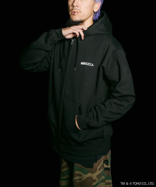 Subciety(サブサエティ)の「SHIN GODZILLA 2016 hoodie(ベスト・メンズ・グレー/ブラック・MEDIUM/LARGE/X-LARGE)」の15枚目の写真