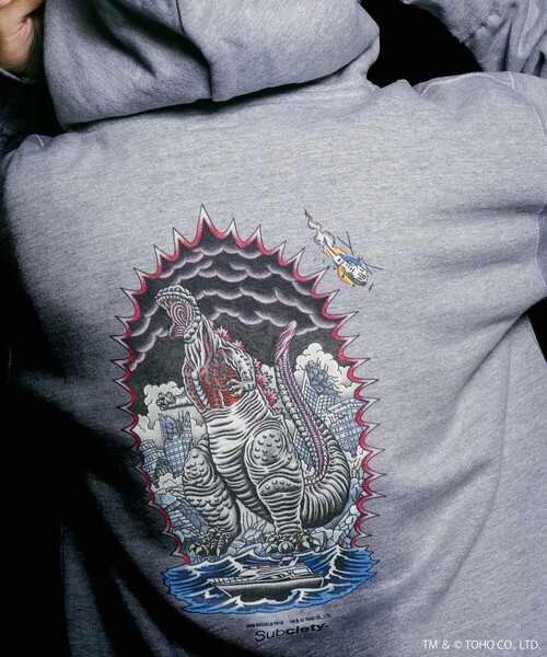 Subciety(サブサエティ)の「SHIN GODZILLA 2016 hoodie(ベスト・メンズ・グレー/ブラック・MEDIUM/LARGE/X-LARGE)」の3枚目の写真