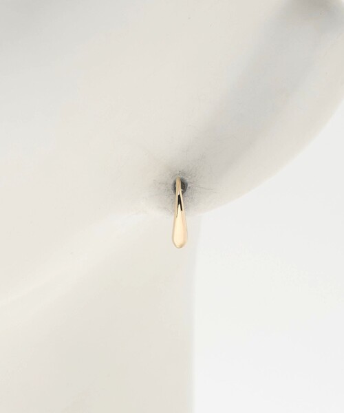 BEAUTY&YOUTH UNITED ARROWS(ビューティーアンドユースユナイテッドアローズ)の「メタル フック ピアス(ピアス(両耳用)・レディース・シルバー/ゴールド・FREE)」の7枚目の写真
