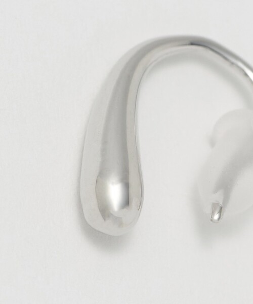 BEAUTY&YOUTH UNITED ARROWS(ビューティーアンドユースユナイテッドアローズ)の「メタル フック ピアス(ピアス(両耳用)・レディース・シルバー/ゴールド・FREE)」の8枚目の写真