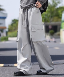 TOBEE（トゥビー）の「【TOBEE】ヴィンテージデザインサイドポケットワイドカーゴパンツ（カーゴパンツ）」