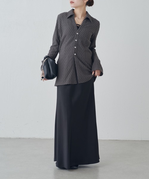 Lui's（ルイス）の「ポコポコレースシアーシャツ（シャツ/ブラウス・レディース・ブラック/チャコールグレー/オフホワイト・FREE）」の7枚目の写真