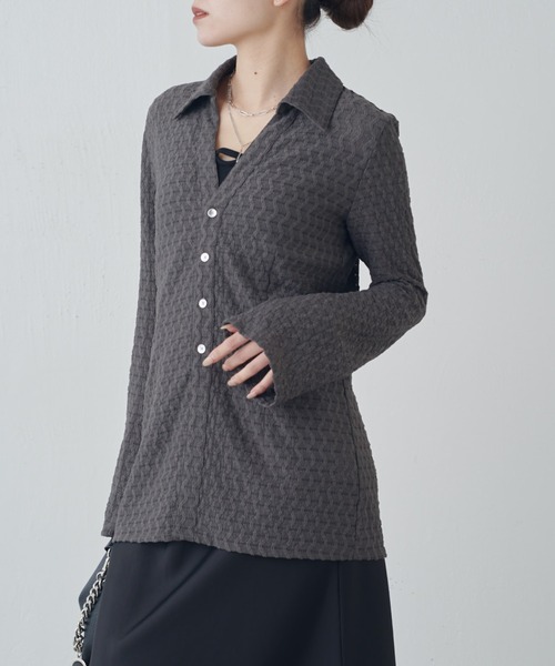 Lui's（ルイス）の「ポコポコレースシアーシャツ（シャツ/ブラウス・レディース・ブラック/チャコールグレー/オフホワイト・FREE）」の4枚目の写真