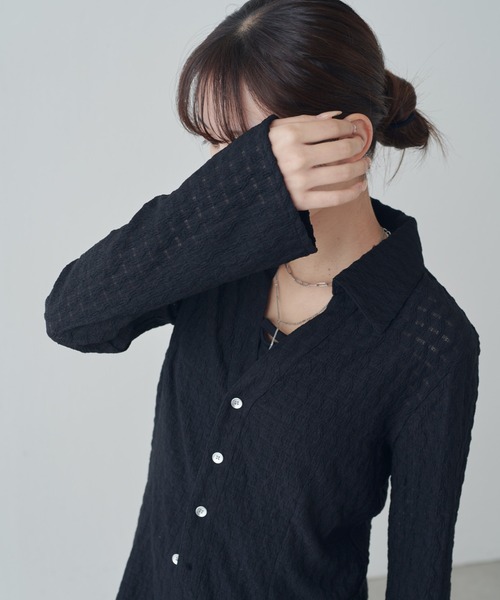 Lui's（ルイス）の「ポコポコレースシアーシャツ（シャツ/ブラウス・レディース・ブラック/チャコールグレー/オフホワイト・FREE）」の12枚目の写真