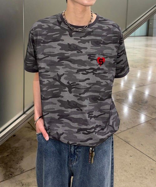 sedacle(セダクル)の「迷彩ロゴリンガーTEE(Tシャツ/カットソー・レディース・ブラック/オフホワイト/ピンク・LARGE/MEDIUM/SMALL)」の2枚目の写真
