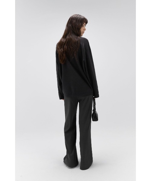 Studio Doe(スタジオドー)の「Studio Doe Draped-neck Sweater(ニット/セーター・レディース・グレー・MEDIUM/SMALL)」の5枚目の写真