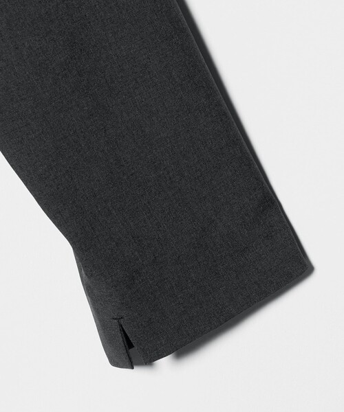MARW UNITED ARROWS(マルゥ ユナイテッドアローズ)の「<MARW UNITED ARROWS>フロントジップ Vネック オールインワン(つなぎ/オールインワン・レディース・ブラック/ダークグレー・36/38)」の12枚目の写真