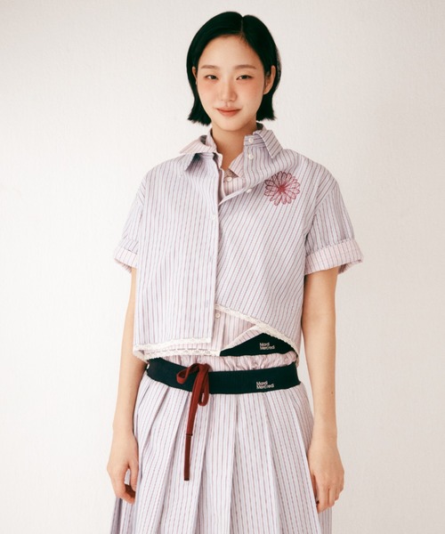 Mardi Mercredi(マルディメクルディ)の「COTTON CROPPED SHIRT HALF SLEEVE STRIPE / コットン クロップド シャツ ハーフスリーブ ストライプ(シャツ/ブラウス・レディース・ピンク/ブルー・FREE)」の4枚目の写真
