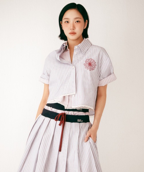 Mardi Mercredi(マルディメクルディ)の「COTTON CROPPED SHIRT HALF SLEEVE STRIPE / コットン クロップド シャツ ハーフスリーブ ストライプ(シャツ/ブラウス・レディース・ピンク/ブルー・FREE)」の3枚目の写真