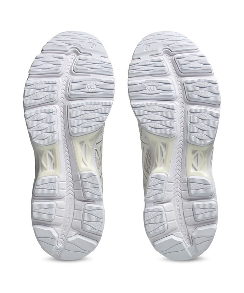 ASICS(アシックス)の「GEL-K1011 / ゲルケー1011(スニーカー・メンズ・ホワイト×シルバー・25.5/29/28/26/23/24/23.5/27/25/26.5/27.5/24.5/28.5)」の10枚目の写真