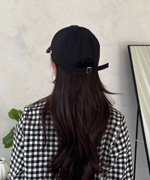 prose verse（プロズヴェール）の「メタルチャームツイルキャップ（キャップ・レディース・ライトベージュ/ブラック・FREE）」の3枚目の写真