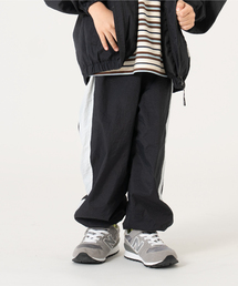 and D. petit main（アンドディープティマイン）の「【セットアップ可】【撥水】配色ラインジョガーパンツ（その他パンツ）」