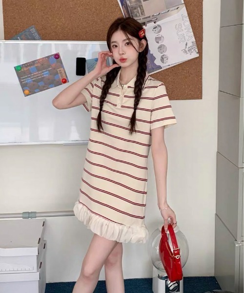 pyornim（ピョルニム）の「【26年春夏新作】裾フリルボーダーラガーTワンピース（Tシャツ/カットソー・レディース・ネイビー/アイボリー・M）」の9枚目の写真