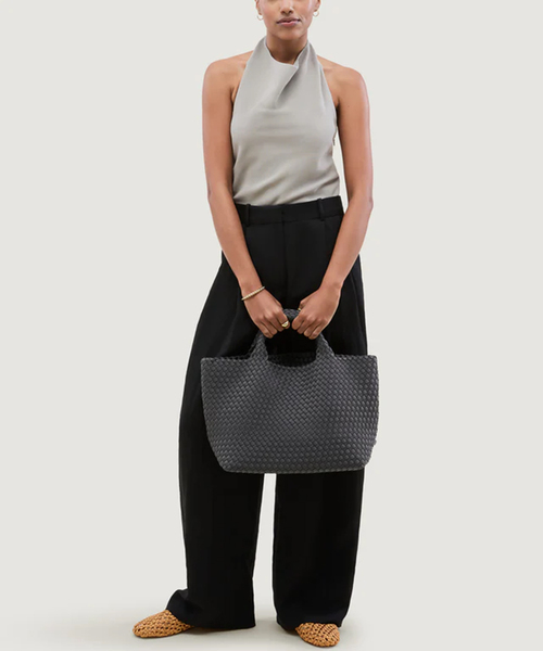 IENA（イエナ）の「NAGHEDI/ナゲディ St.Barths Medium Tote トートバッグ SN03013LD（トートバッグ・レディース・ブラック・FREE）」の3枚目の写真