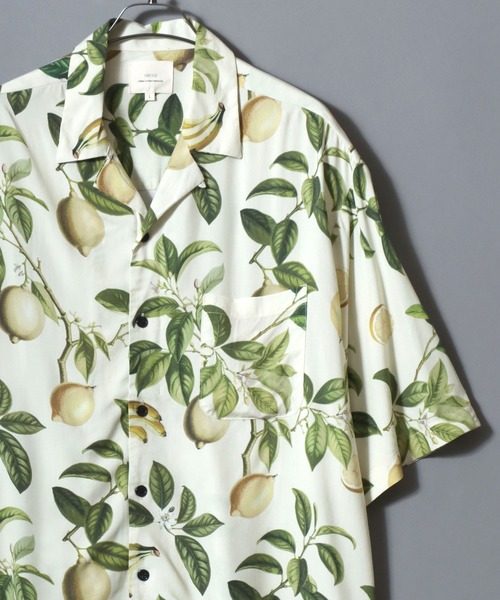 ANPAS(アンパス)の「Rayon Patterned Aloha Shirt / レーヨン総柄アロハシャツ 開襟シャツ メンズ トップス ハワイアンシャツ 半袖(シャツ/ブラウス・メンズ・ネイビー系1/ネイビー系3/ブラック系2/ネイビー系2/ブラック系5/ブラック系4/アイボリー系1/ブラック系3/ブラック系1・M/XL/L)」の6枚目の写真