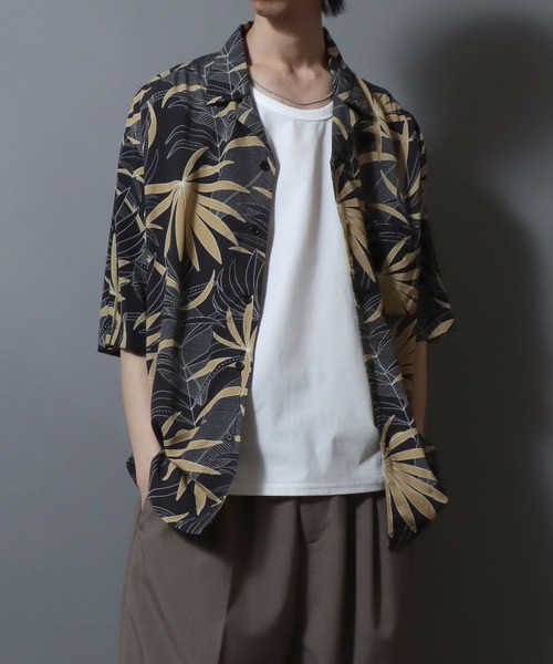 ANPAS(アンパス)の「Rayon Patterned Aloha Shirt / レーヨン総柄アロハシャツ 開襟シャツ メンズ トップス ハワイアンシャツ 半袖(シャツ/ブラウス・メンズ・ネイビー系1/ネイビー系3/ブラック系2/ネイビー系2/ブラック系5/ブラック系4/アイボリー系1/ブラック系3/ブラック系1・M/XL/L)」の10枚目の写真