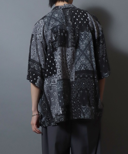 ANPAS(アンパス)の「Rayon Patterned Aloha Shirt / レーヨン総柄アロハシャツ 開襟シャツ メンズ トップス ハワイアンシャツ 半袖(シャツ/ブラウス・メンズ・ネイビー系1/ネイビー系3/ブラック系2/ネイビー系2/ブラック系5/ブラック系4/アイボリー系1/ブラック系3/ブラック系1・M/XL/L)」の15枚目の写真