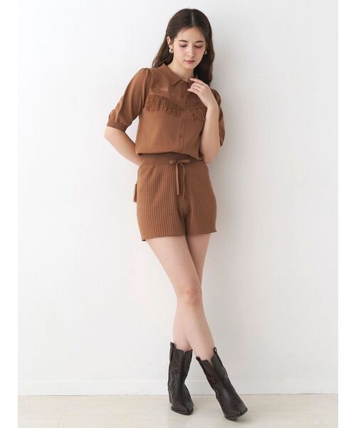 CALNAMUR(カルナムール)の「ウエスタンディティールニットトップス(ニット/セーター・レディース・ブラウン/チャコールグレー/ブルー・FREE)」の11枚目の写真