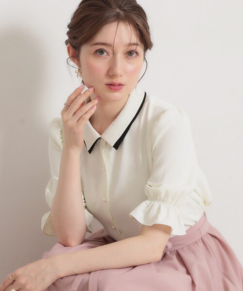 couture brooch(クチュールブローチ)の「【通勤・洗える】配色ダブルカラー ブラウス(シャツ/ブラウス・レディース・グリーン系/ダークグレー/ネイビー・36/38/40/42)」の9枚目の写真