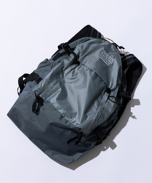 FREDRIK PACKERS(フレドリックパッカーズ)の「【FREDRIK PACKERS】QUEST PACK(バックパック/リュック・レディース・ブラック系1/チャコールグレー/ブラック系その他2・FREE)」の18枚目の写真