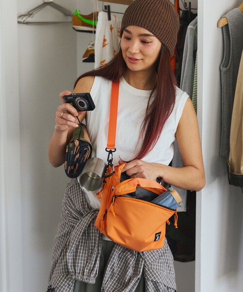 COBMASTER（コブマスター）の「Cobmaster × FREAK'S STORE/コブマスター × フリークスストア 別注 KOOLTHING SOFT COOLER BAG S クールシング ソフトクーラーバッグ【保冷】（ショルダーバッグ・レディース・オレンジ/ライム/グレー/ブラック・ONE SIZE）」の20枚目の写真