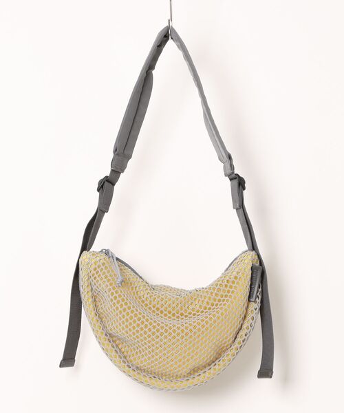 CONVERSE TOKYO（コンバーストウキョウ）の「メッシュムーンBAG（ショルダーバッグ・レディース・ブラック/グレー/ベージュ・FREE）」の3枚目の写真