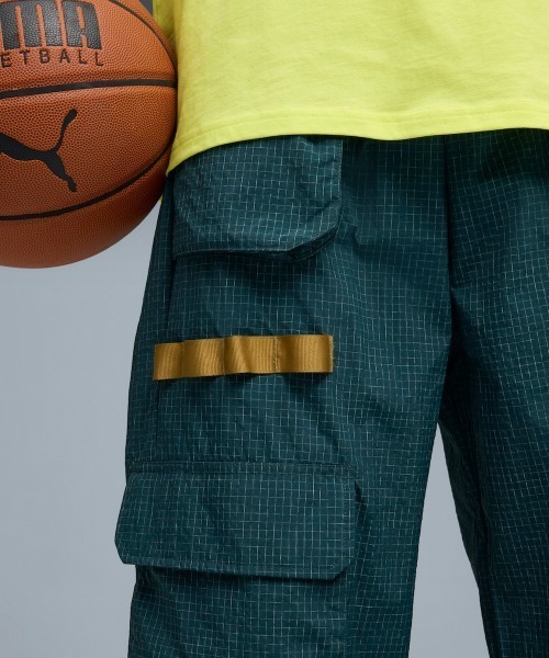 PUMA(プーマ)の「PUMA LAFRANCE SUPPLY CARGO PANT(プーマ ラフランス サプライ カーゴ パンツ)(カーゴパンツ・メンズ・グリーン系・SMALL/MEDIUM/LARGE/X-LARGE/XX-LARGE)」の5枚目の写真