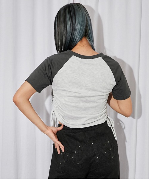 GORGE(ゴージ)の「《サイドドロスト・サガラロゴ刺繍》カットソー/Y2K/春夏/全4色(Tシャツ/カットソー・レディース・オフホワイト/カーキ/ボルドー/チャコール・F)」の17枚目の写真